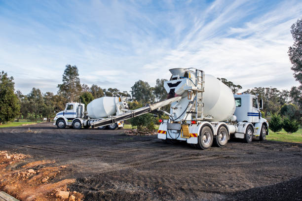 Best Concrete Sidewalk Installation  in Grandview, MO